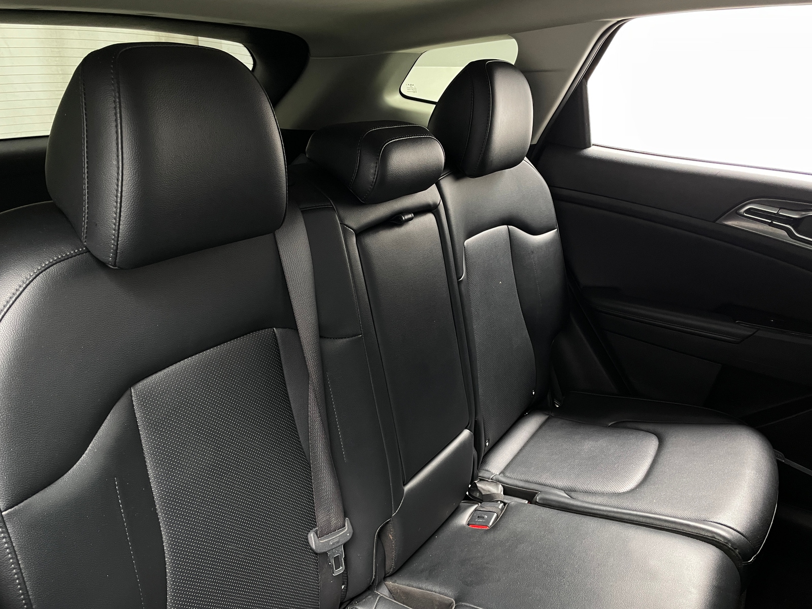 Thumbnail: 2023 Kia Sportage - 4