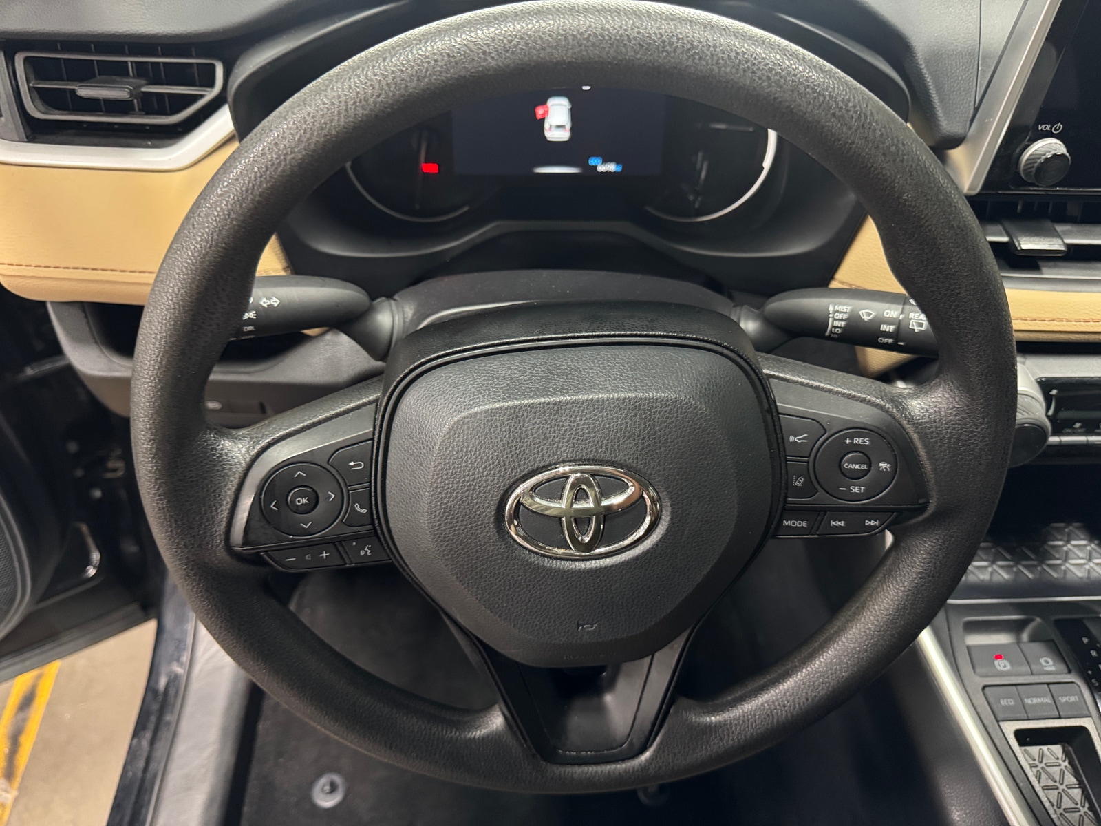 Thumbnail: 2025 Toyota RAV4 - 5