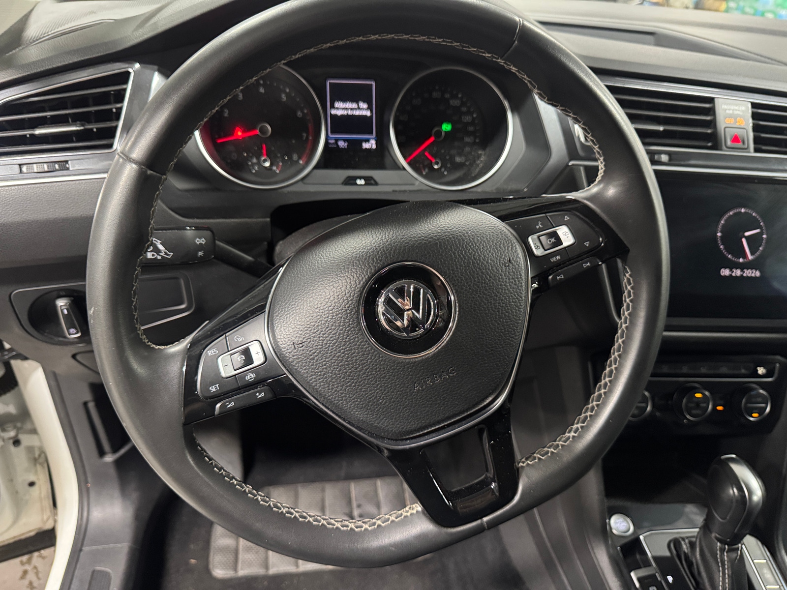 Thumbnail: 2021 Volkswagen Tiguan - 5