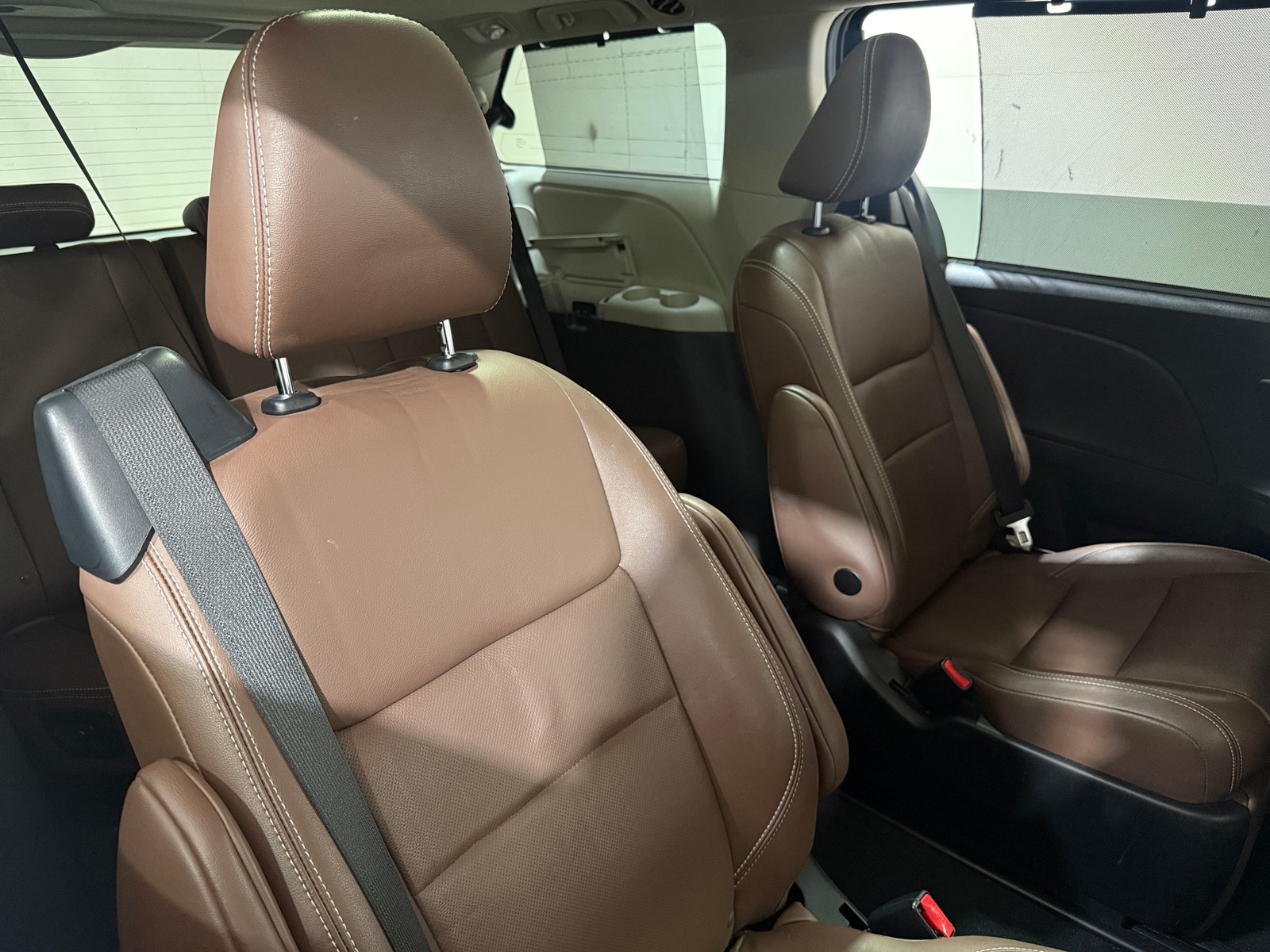 Thumbnail: 2020 Toyota Sienna - 6