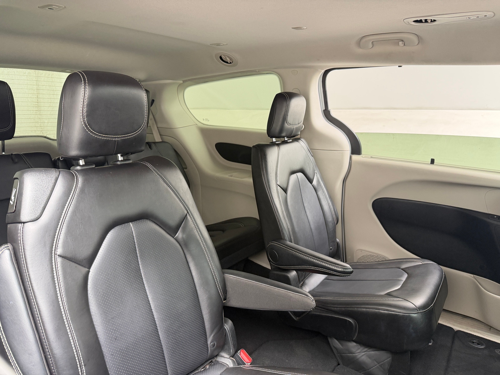 Thumbnail: 2024 Chrysler Pacifica - 4