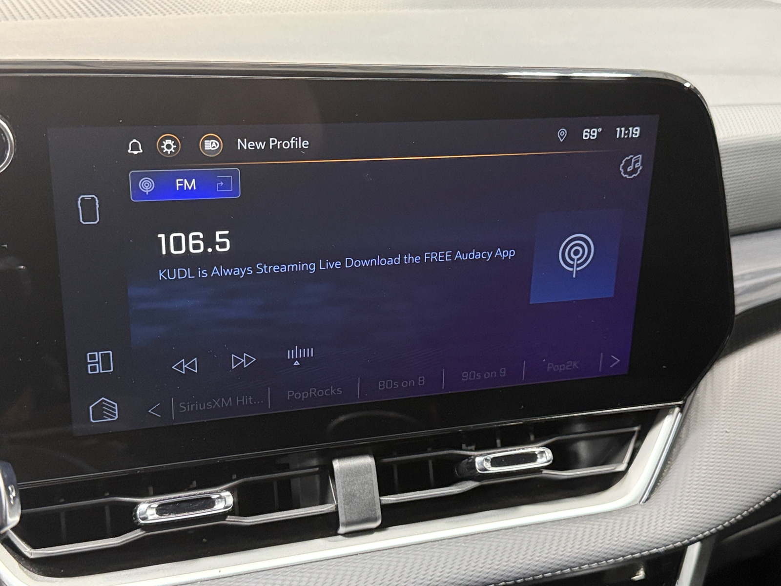 Thumbnail: 2025 Chevrolet Equinox - 4