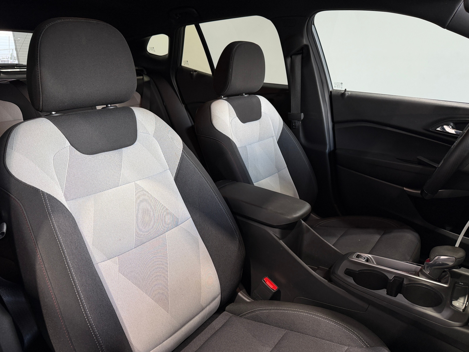 Thumbnail: 2025 Chevrolet Trax - 2