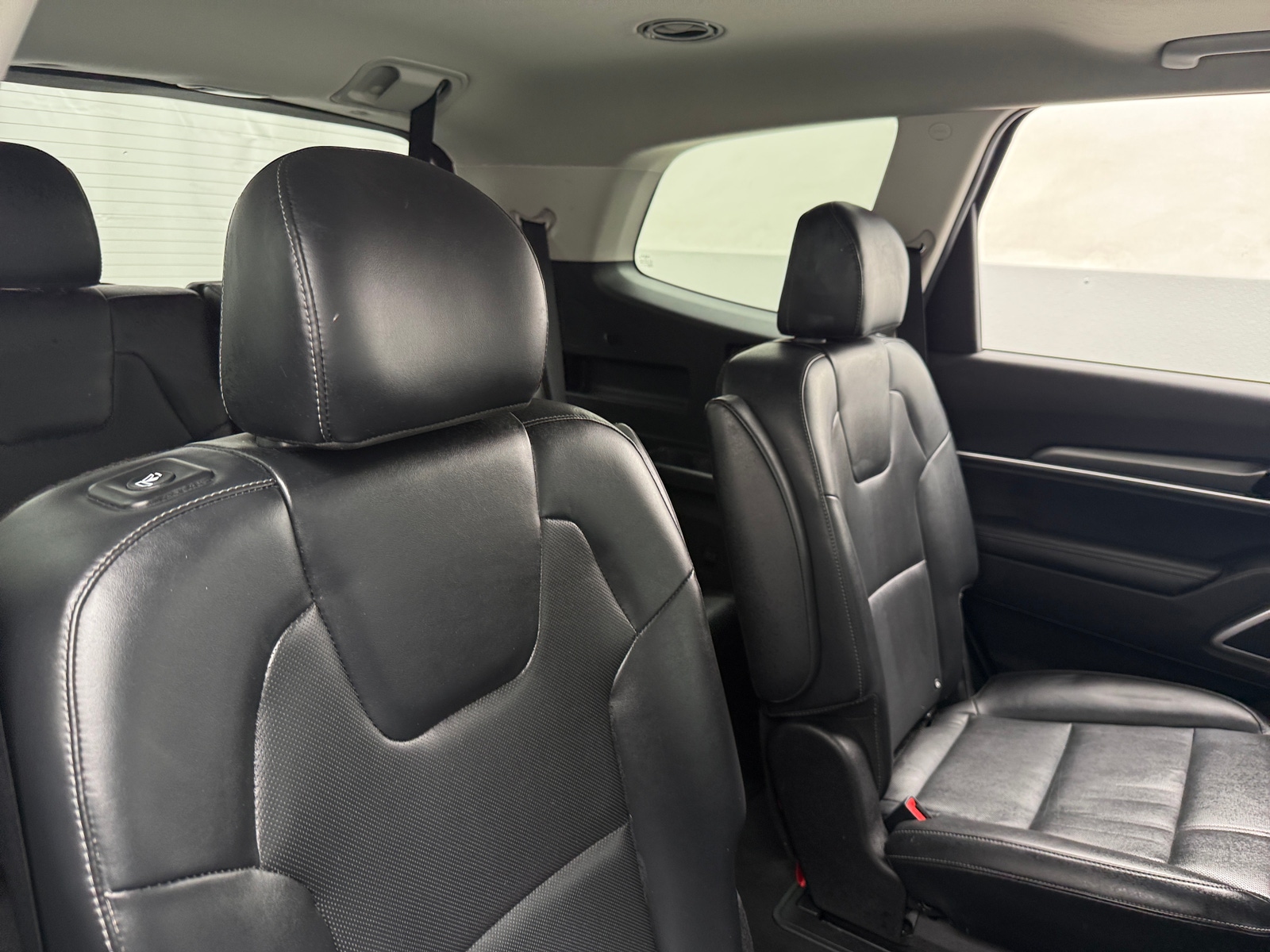 Thumbnail: 2022 Kia Telluride - 4