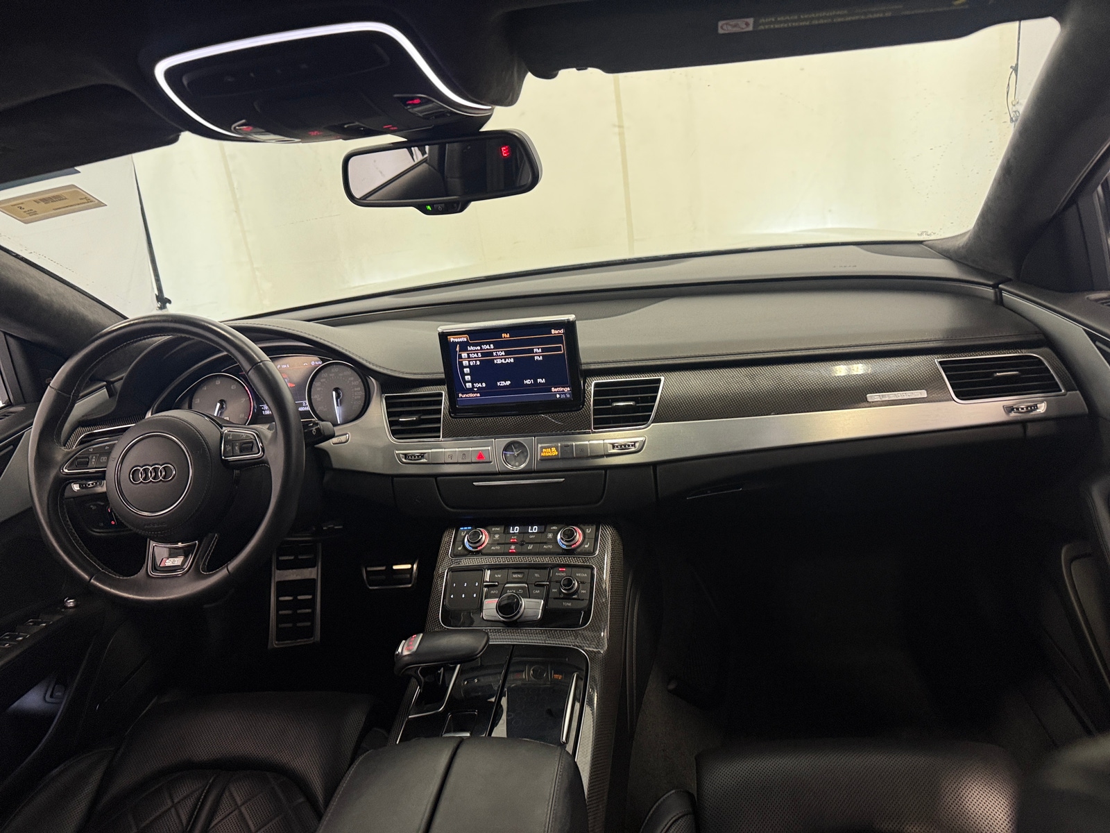 Thumbnail: 2013 Audi S8 - 3