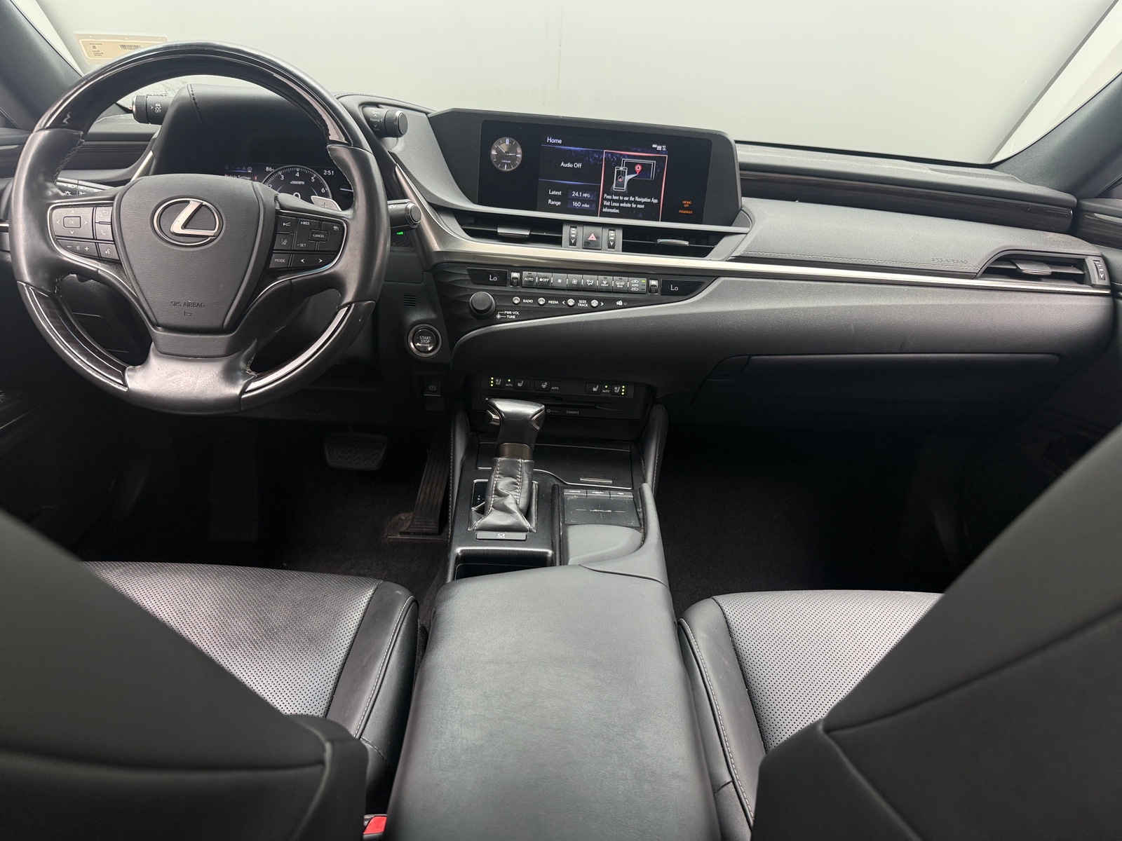 Thumbnail: 2019 Lexus ES - 2