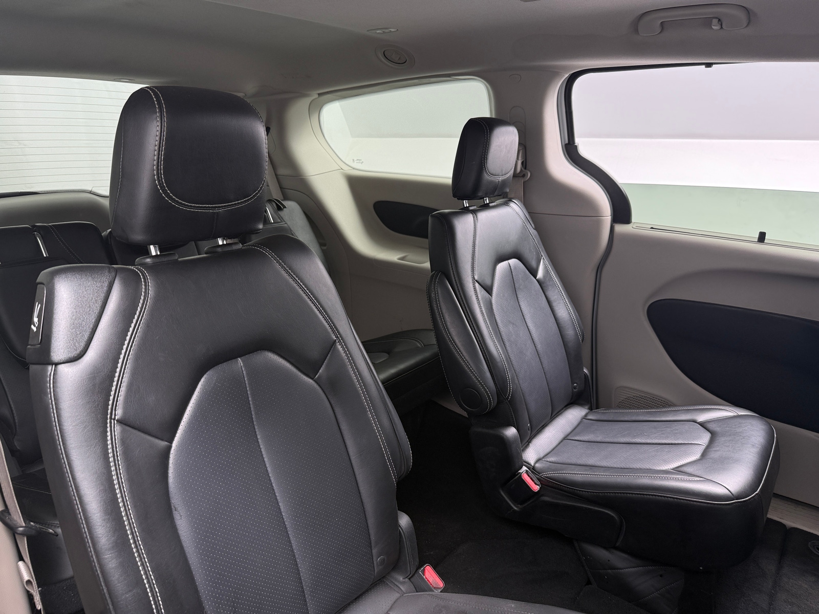 Thumbnail: 2024 Chrysler Pacifica - 4
