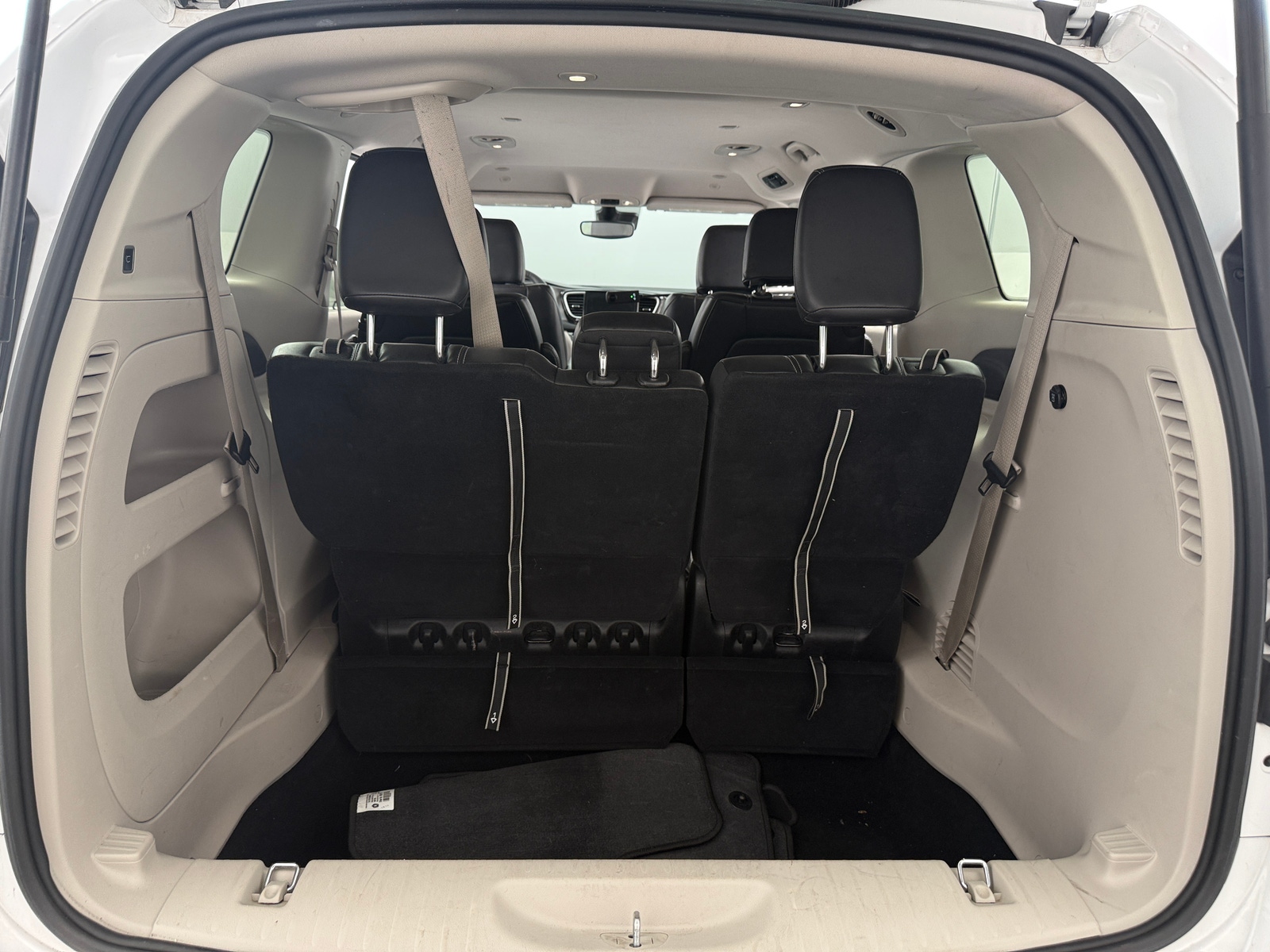 Thumbnail: 2024 Chrysler Pacifica - 5