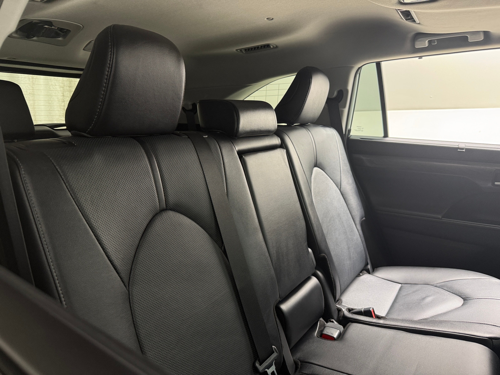 Thumbnail: 2024 Toyota Highlander - 5