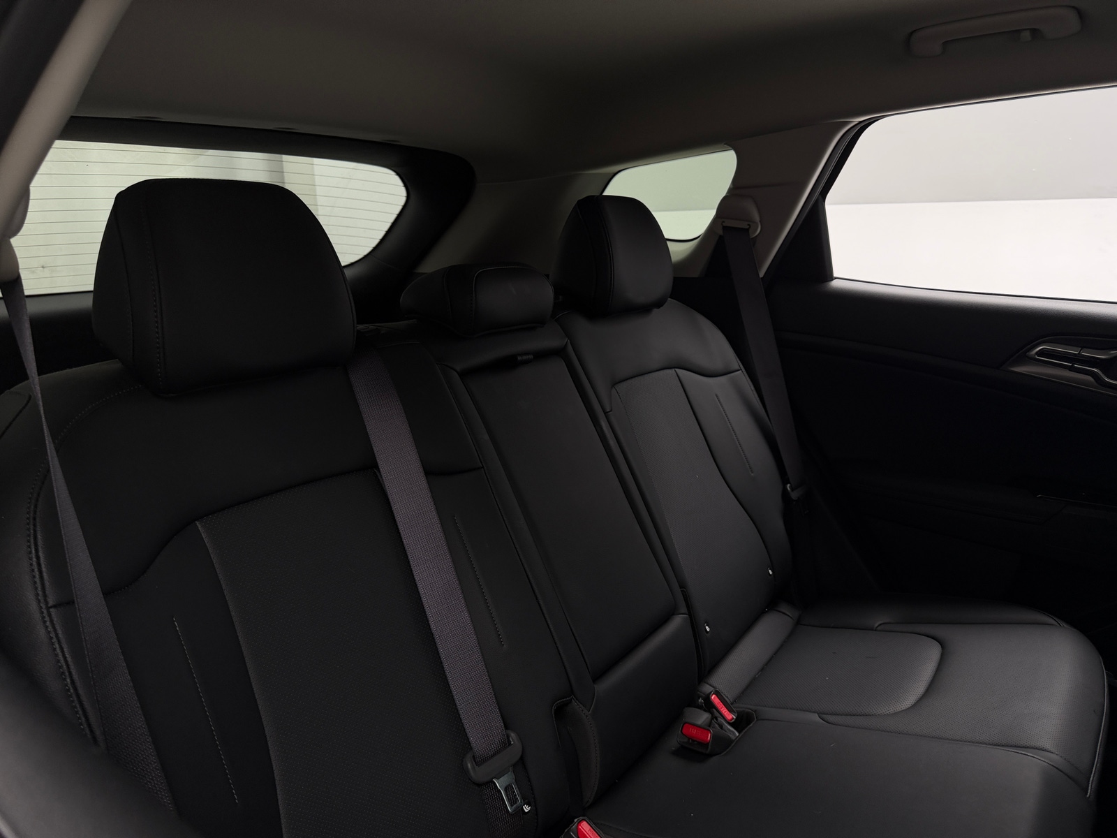 Thumbnail: 2024 Kia Sportage - 4