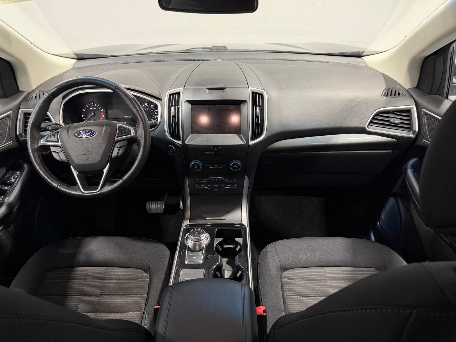 Thumbnail: 2019 Ford Edge - 3