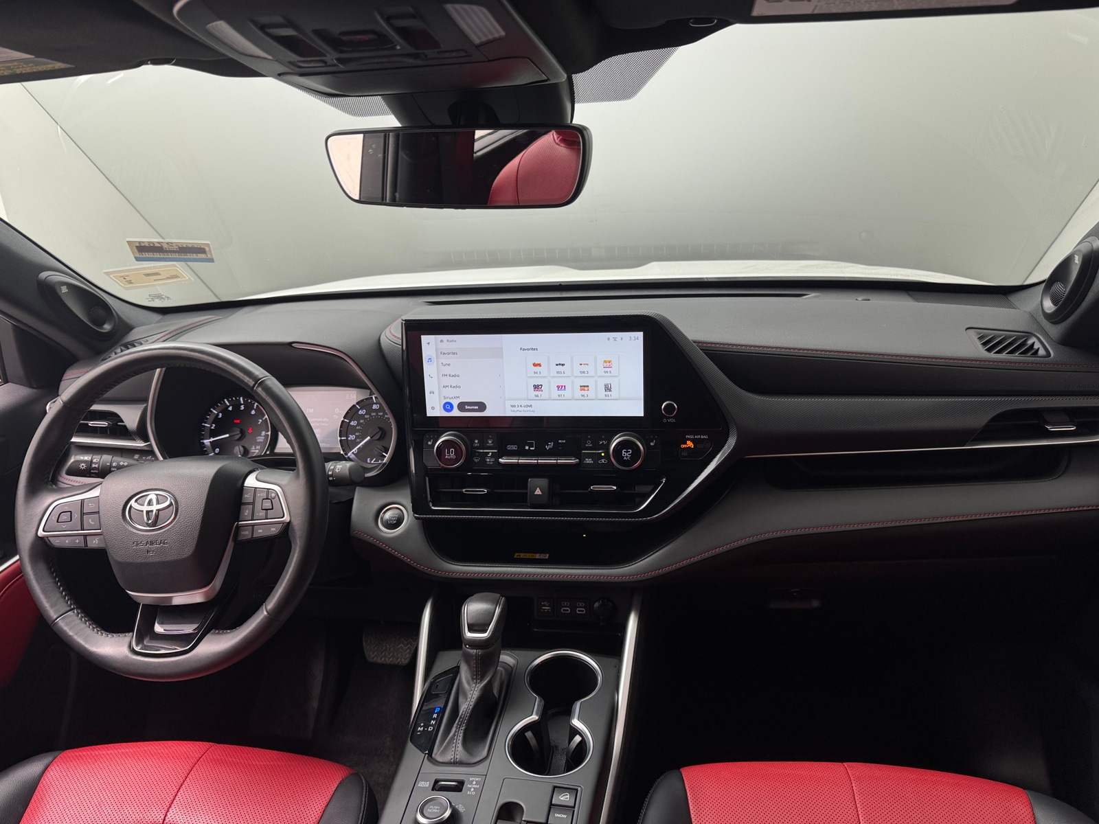 Thumbnail: 2024 Toyota Highlander - 3