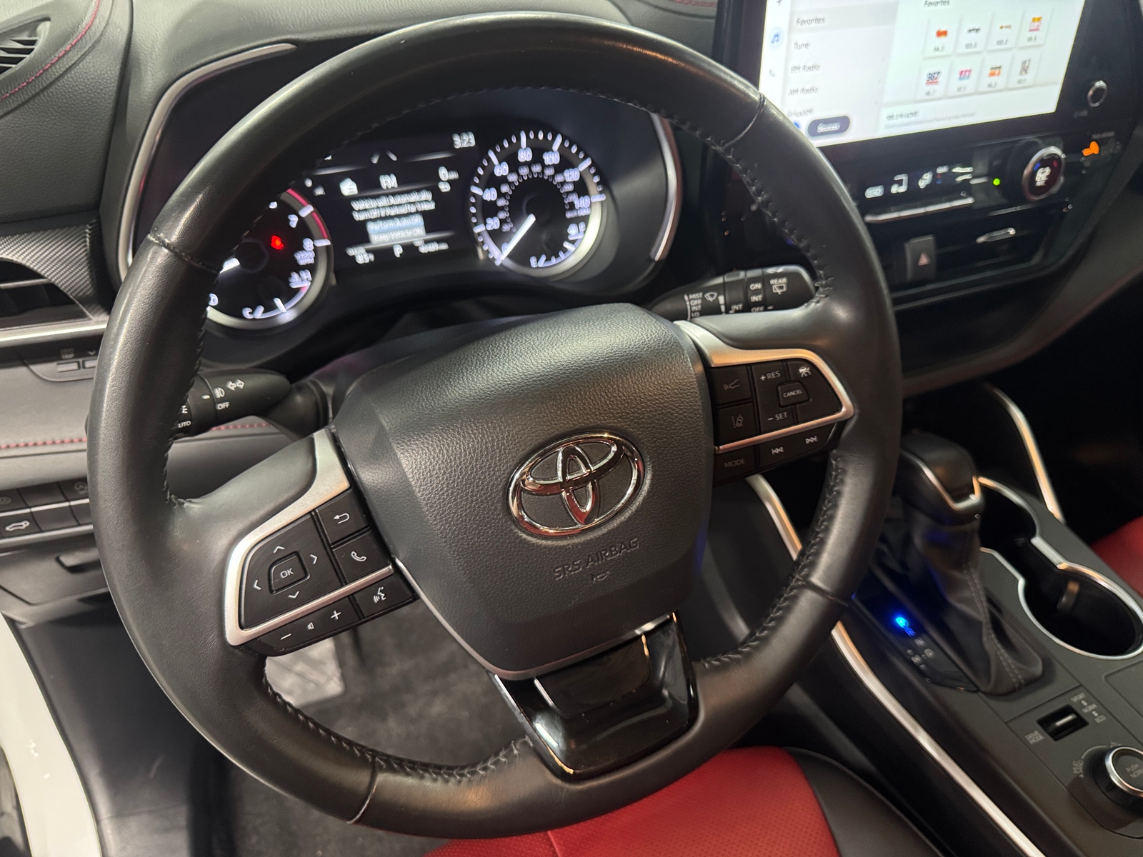 Thumbnail: 2024 Toyota Highlander - 5
