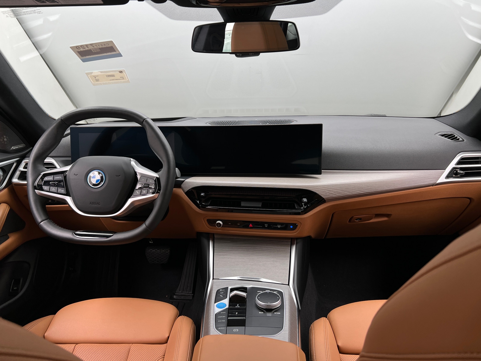 Thumbnail: 2025 BMW i4 - 2