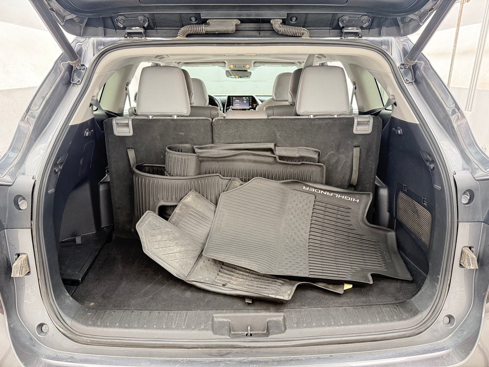Thumbnail: 2021 Toyota Highlander - 7