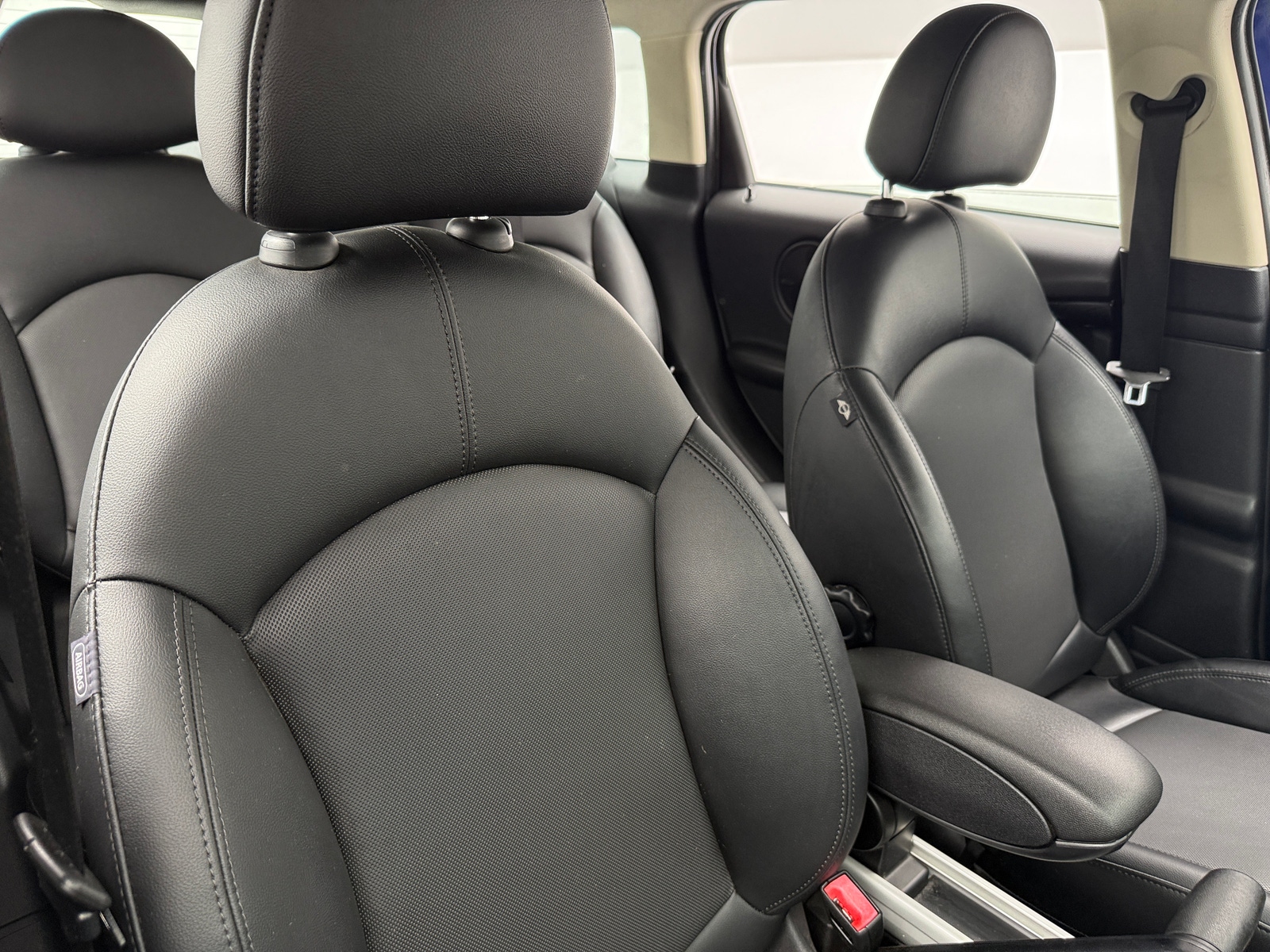 Thumbnail: 2015 MINI Cooper Countryman - 2