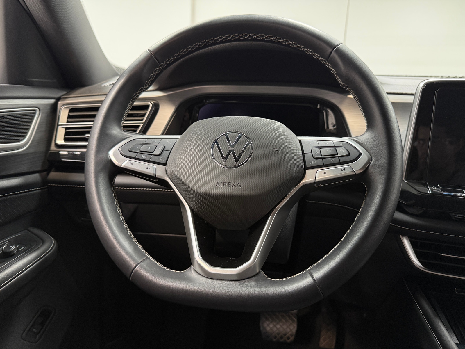 Thumbnail: 2026 Volkswagen Atlas - 5