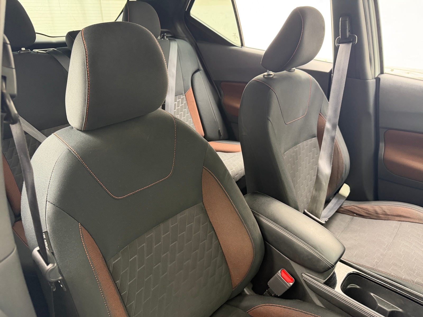 Thumbnail: 2023 Nissan Kicks - 2