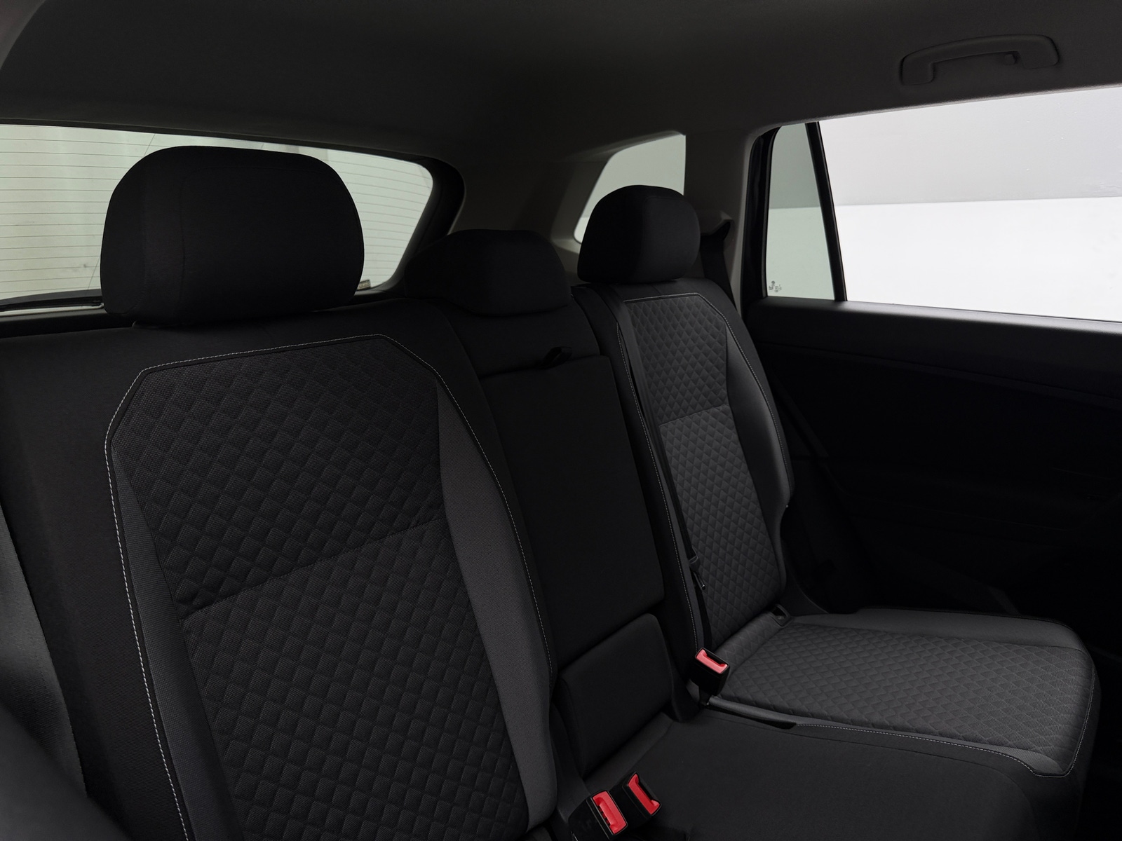 Thumbnail: 2021 Volkswagen Tiguan - 6