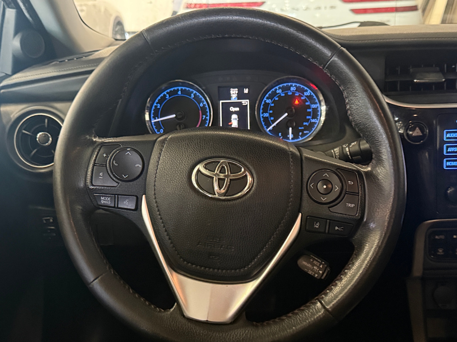 Thumbnail: 2017 Toyota Corolla - 5