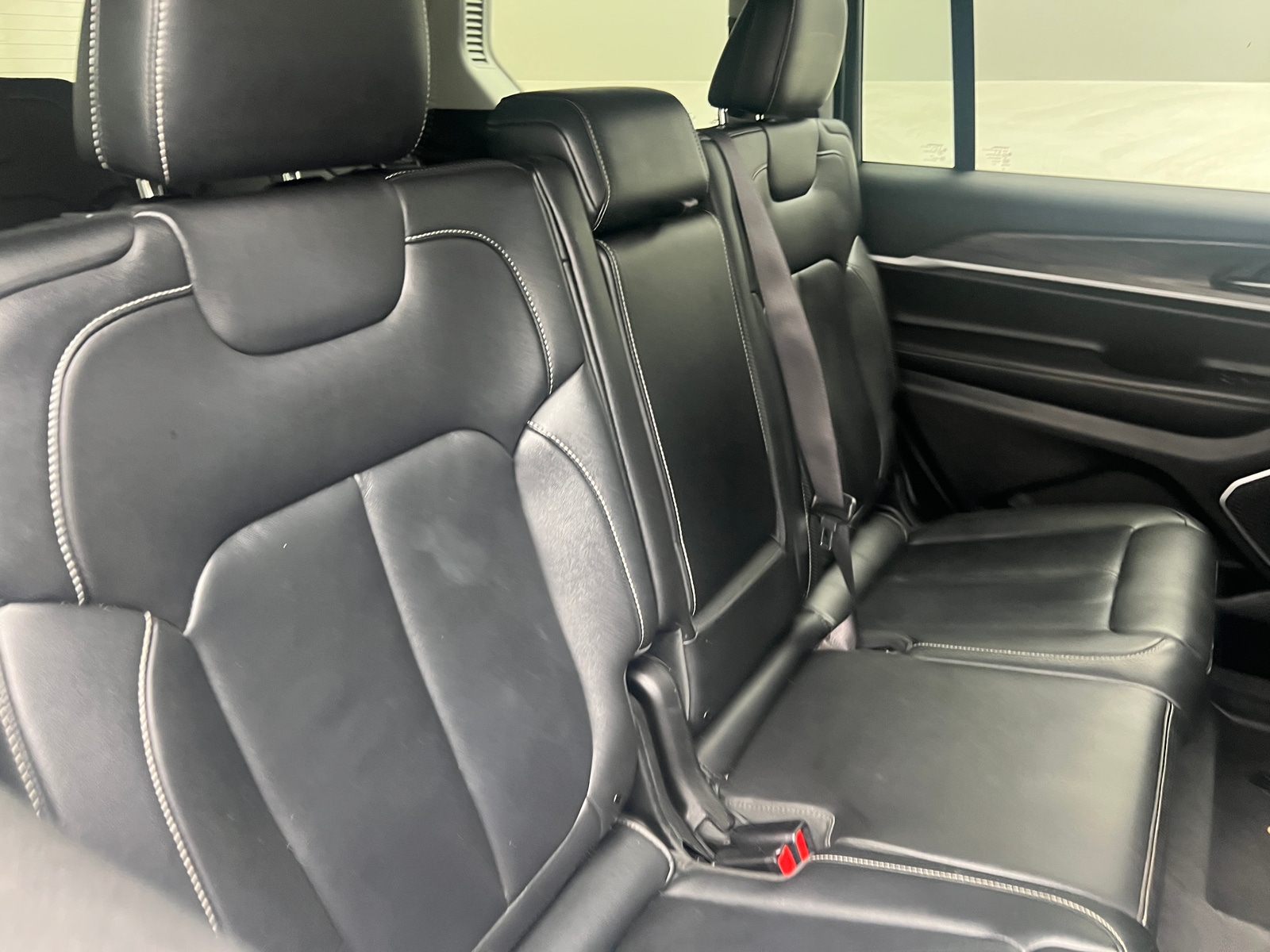 Thumbnail: 2021 Jeep Grand Cherokee L - 4