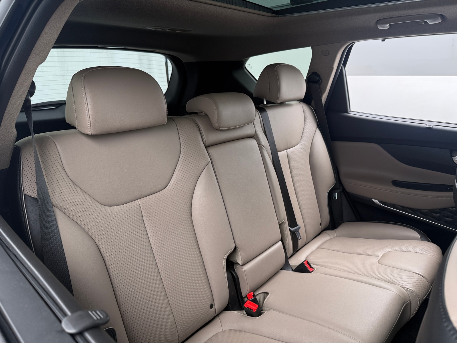 Thumbnail: 2023 Hyundai Santa Fe - 4