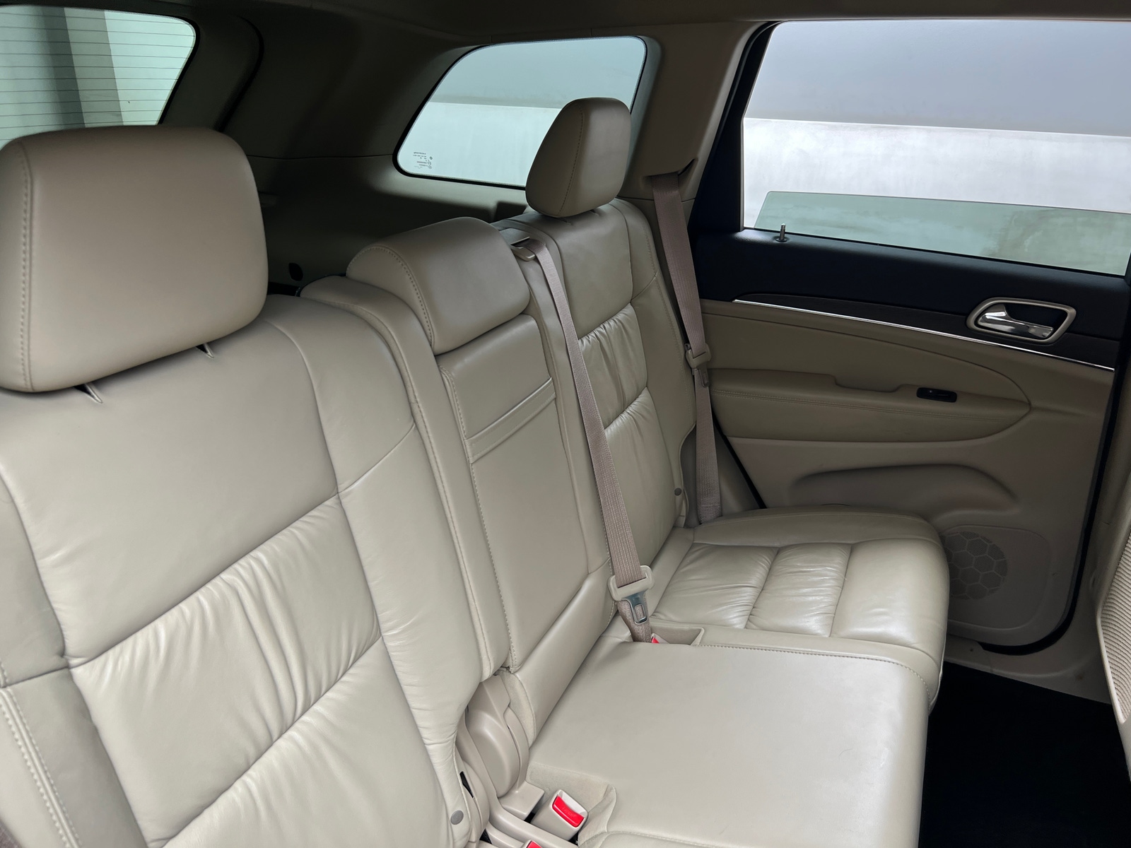Thumbnail: 2015 Jeep Grand Cherokee - 4