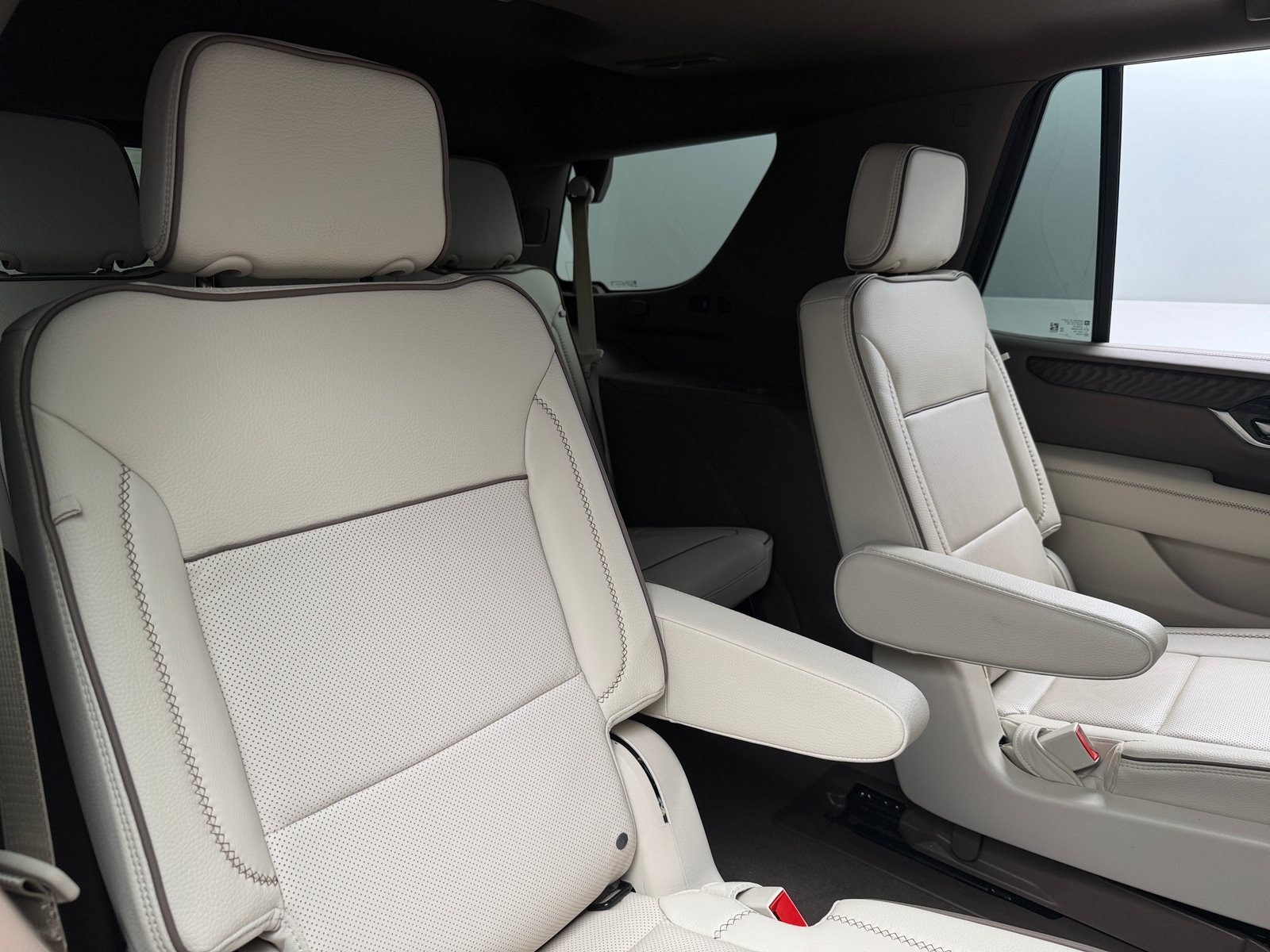 Thumbnail: 2025 GMC Yukon - 4