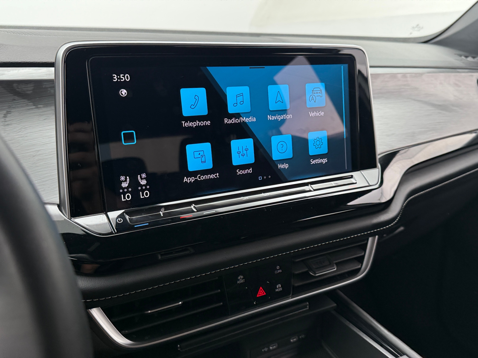 Thumbnail: 2024 Volkswagen Atlas - 3