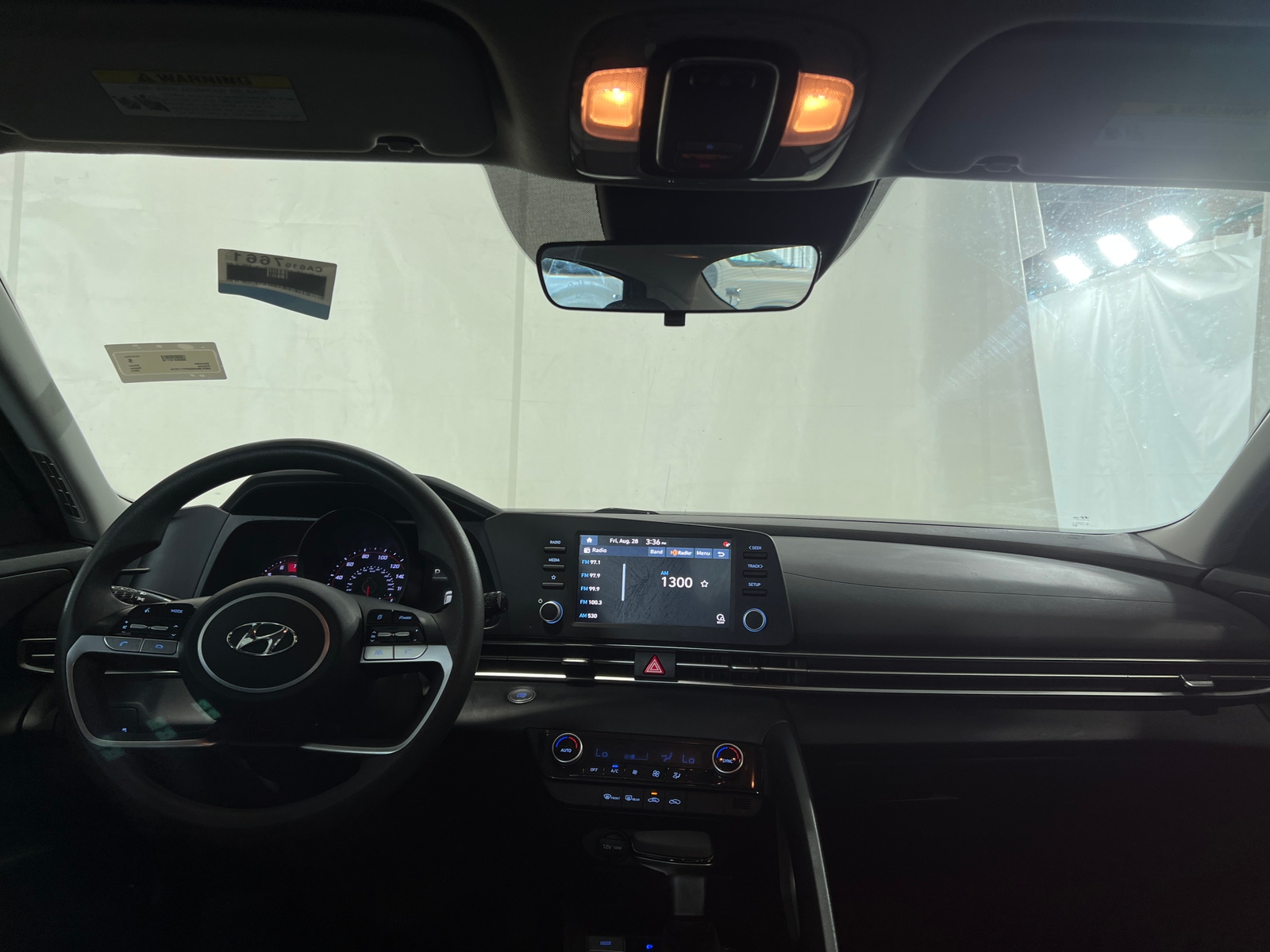 Thumbnail: 2023 Hyundai Elantra - 3