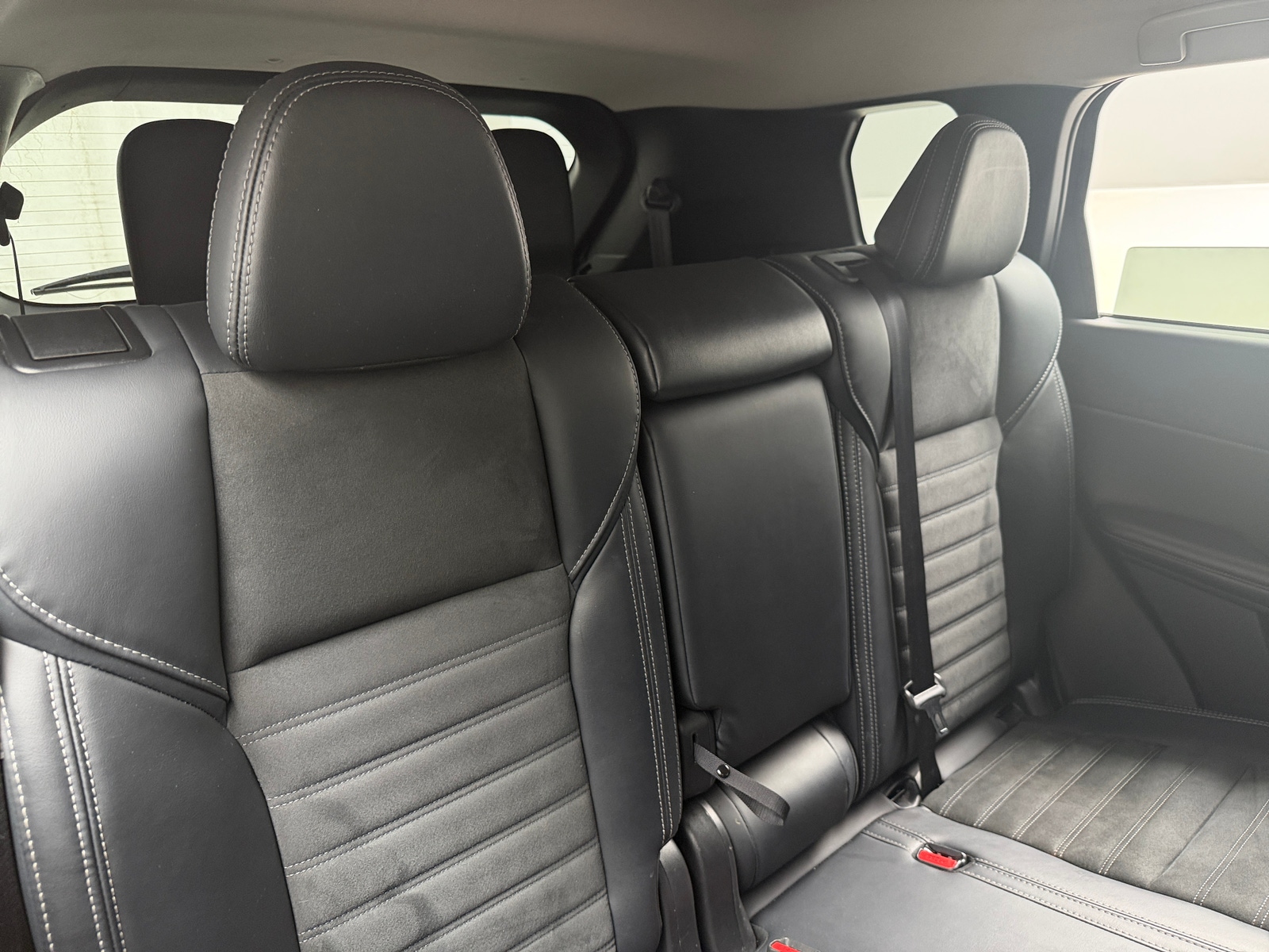 Thumbnail: 2024 Mitsubishi Outlander - 5