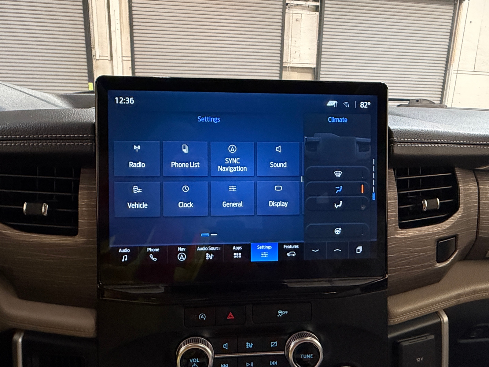 Thumbnail: 2024 Ford Expedition MAX - 3
