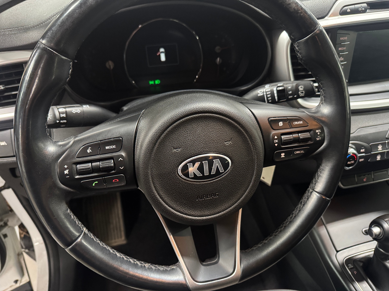 Thumbnail: 2017 Kia Sorento - 5