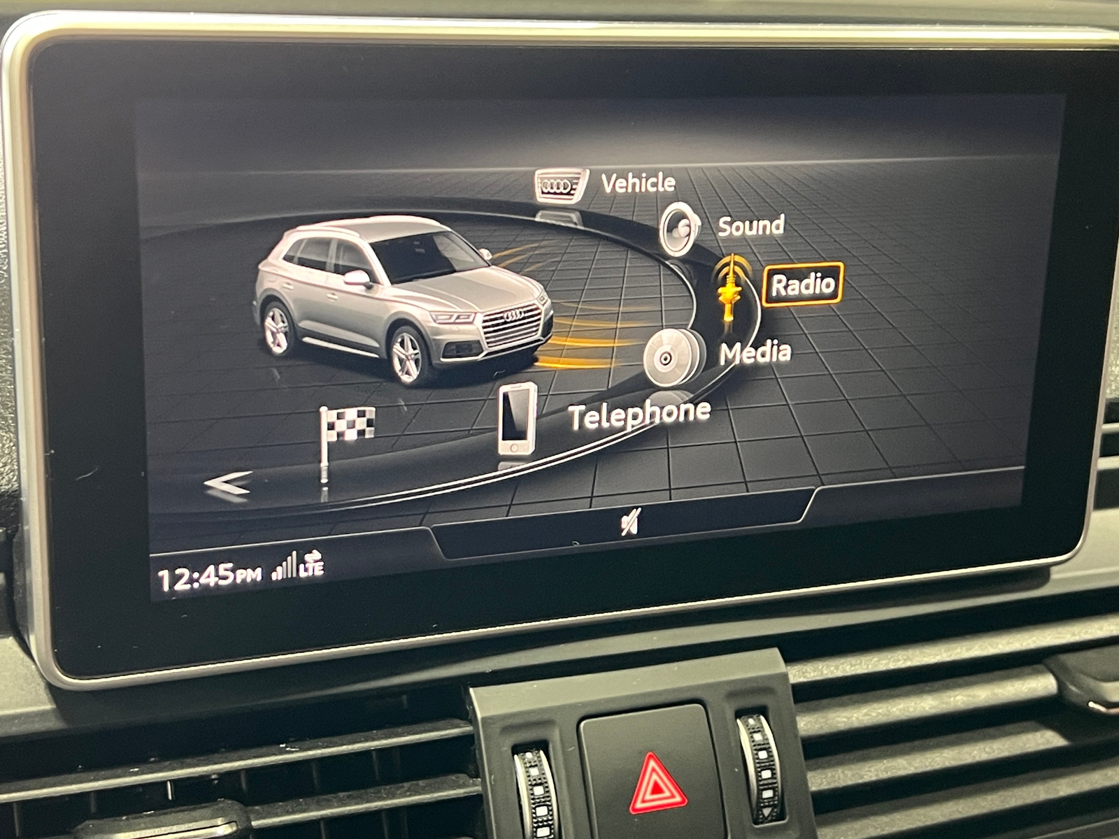 Thumbnail: 2019 Audi Q5 - 3
