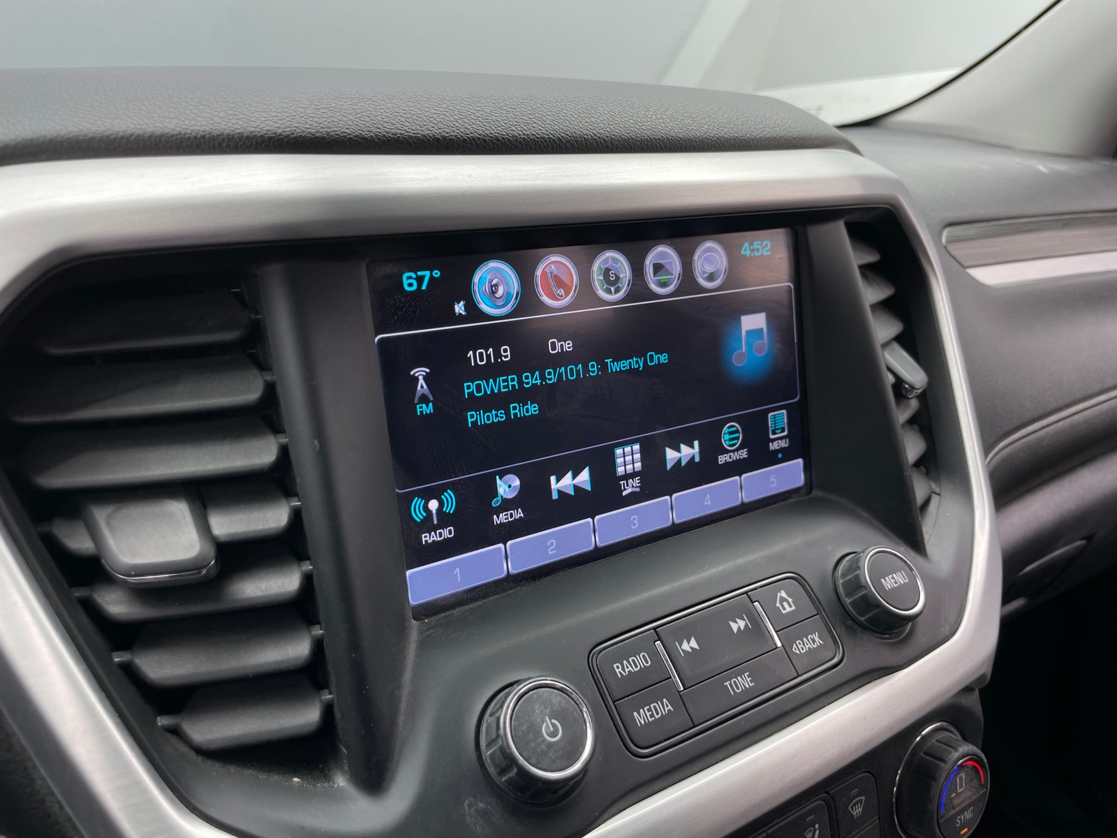 Thumbnail: 2019 GMC Acadia - 3