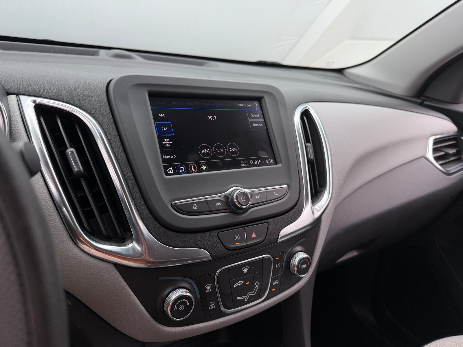 Thumbnail: 2024 Chevrolet Equinox - 4