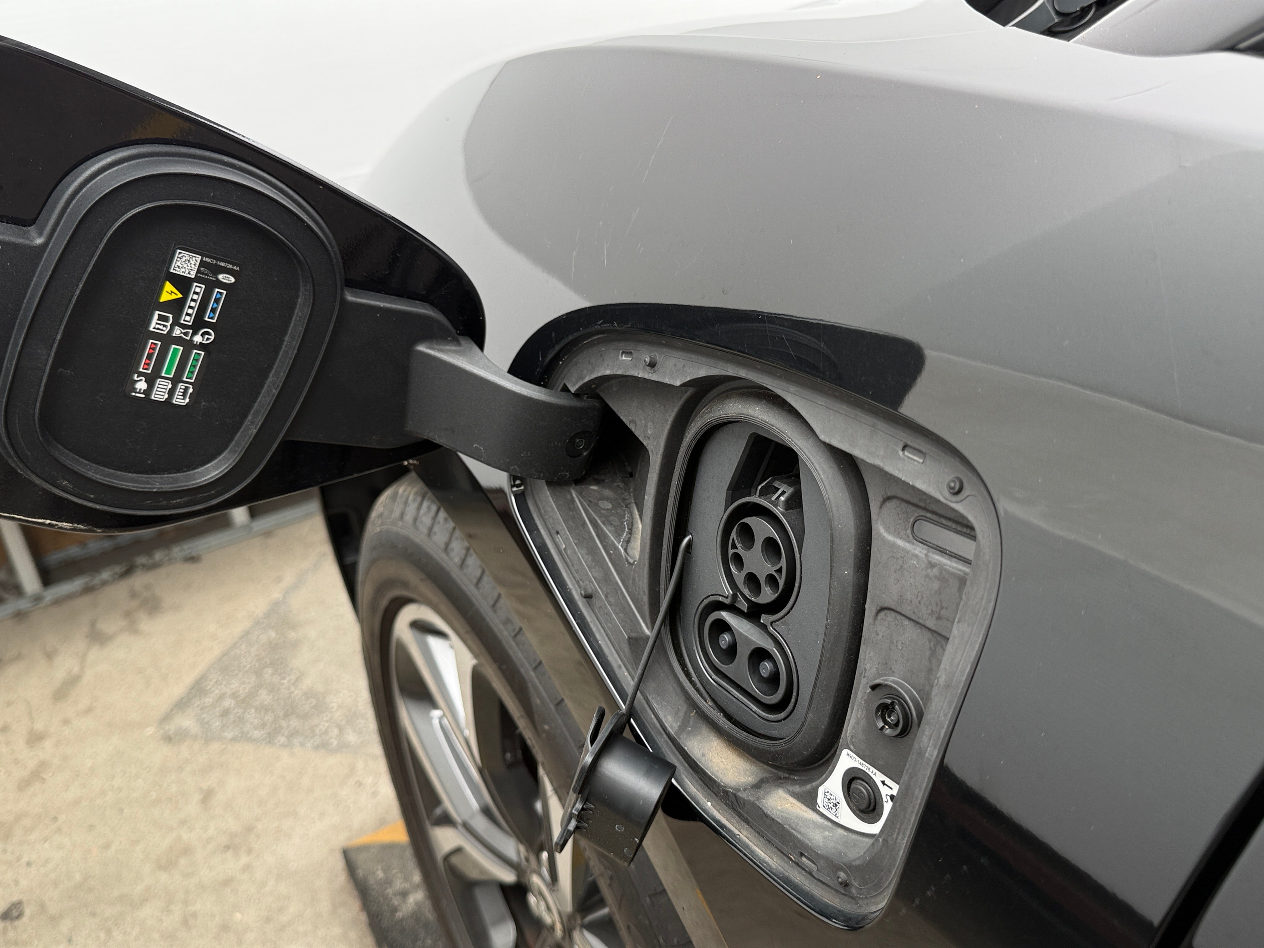 Used 2024 Jaguar I-PACE R-Dynamic HSE with VIN SADHM2S18R1631910 for sale in Oak Creek, WI