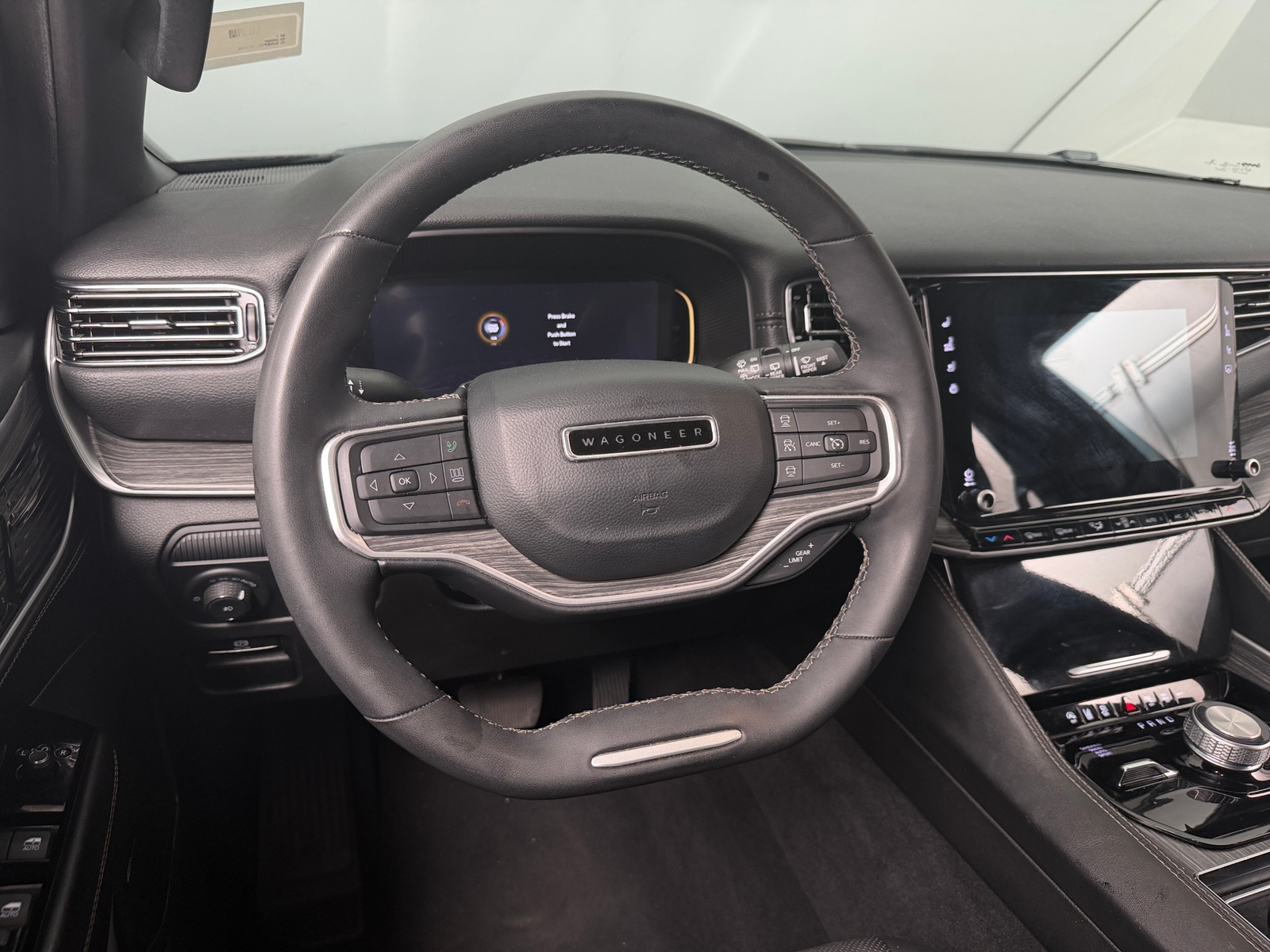 Thumbnail: 2024 Jeep Wagoneer - 4