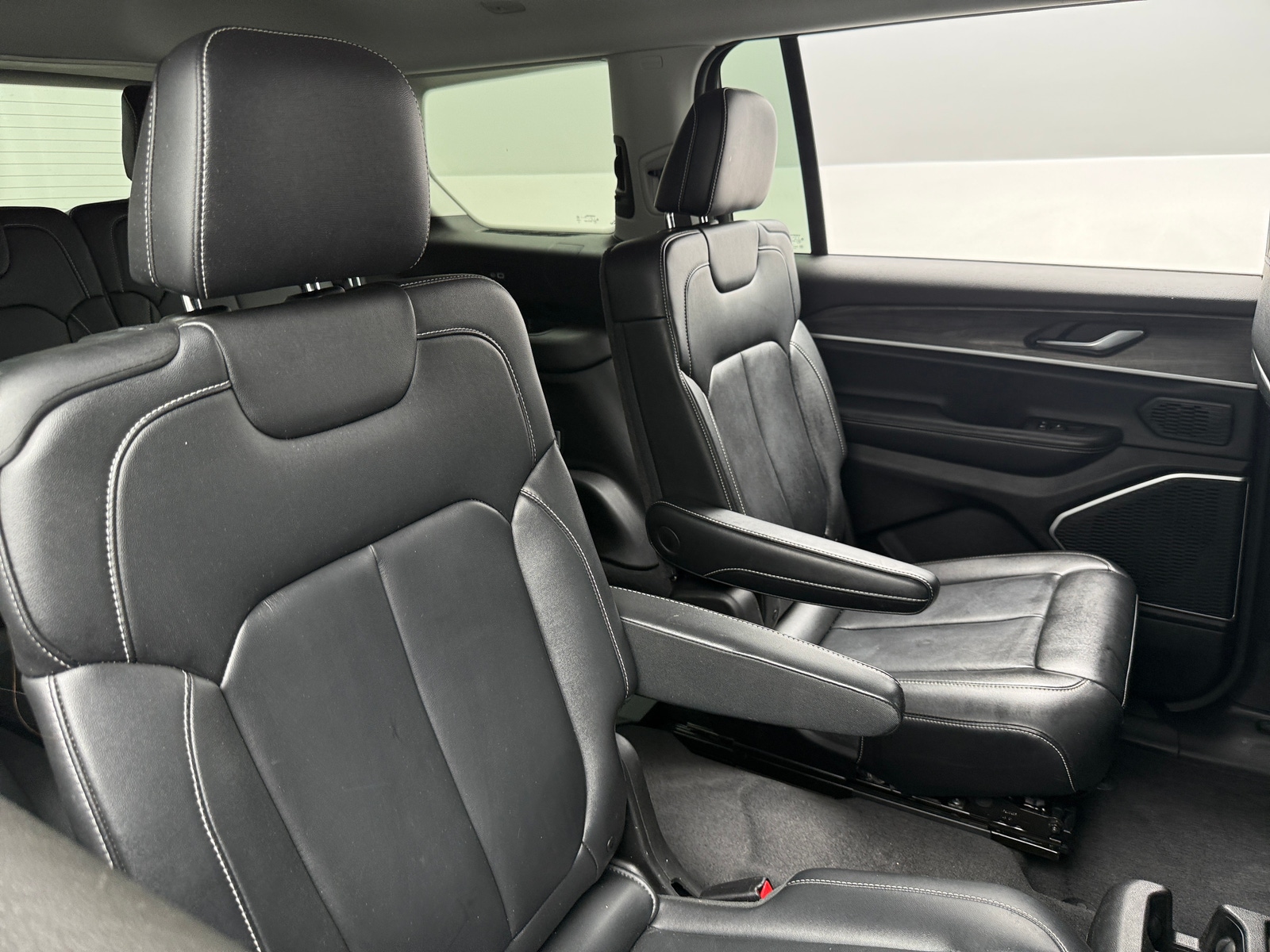 Thumbnail: 2021 Jeep Grand Cherokee L - 5