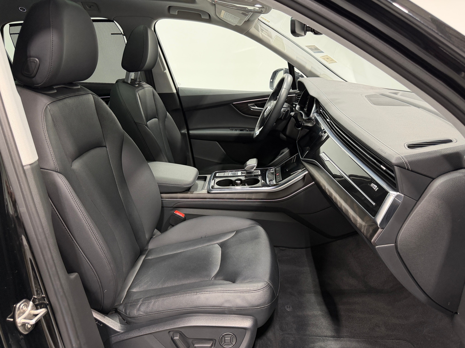Thumbnail: 2023 Audi Q7 - 2