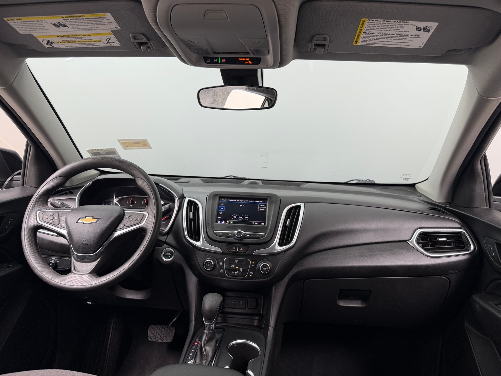 Thumbnail: 2022 Chevrolet Equinox - 3
