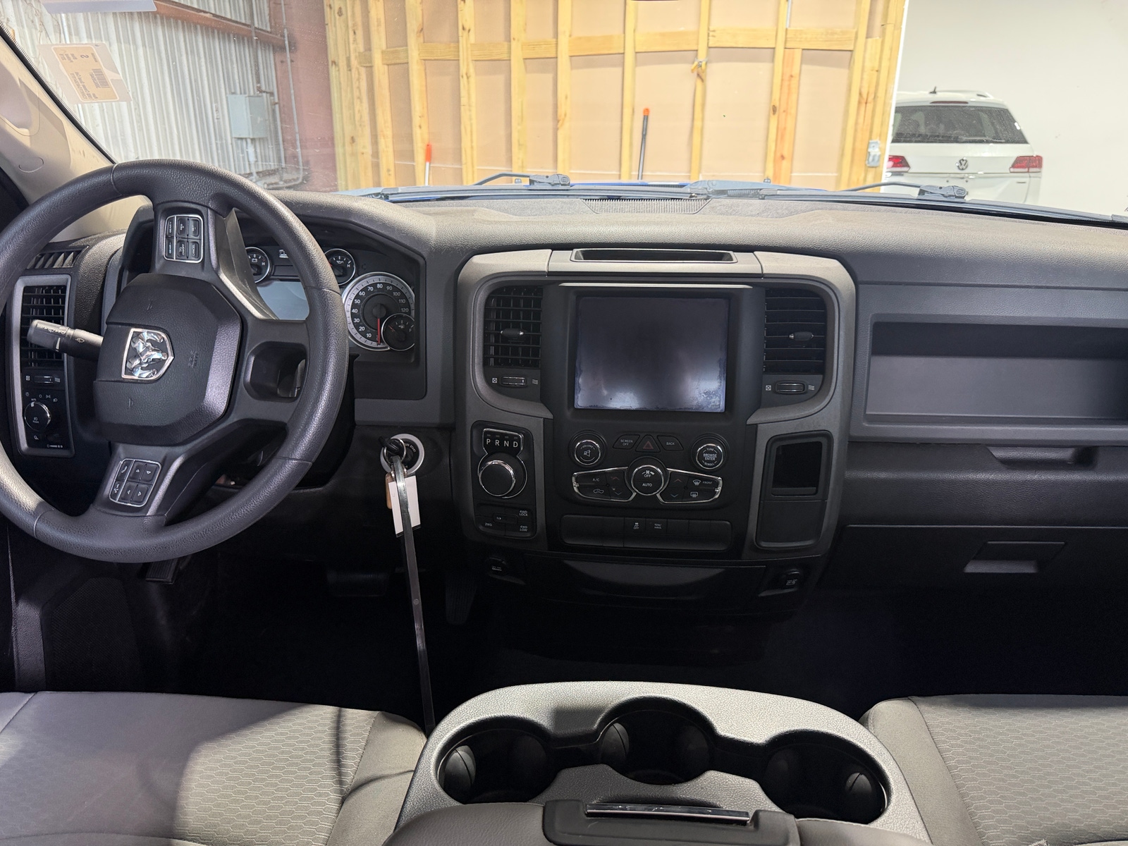 Thumbnail: 2019 RAM 1500 Classic - 3