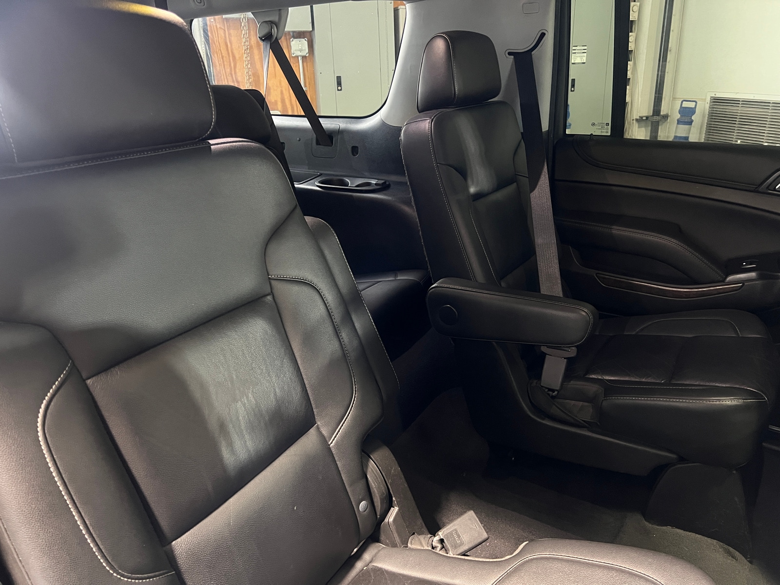 Thumbnail: 2019 Chevrolet Suburban - 5