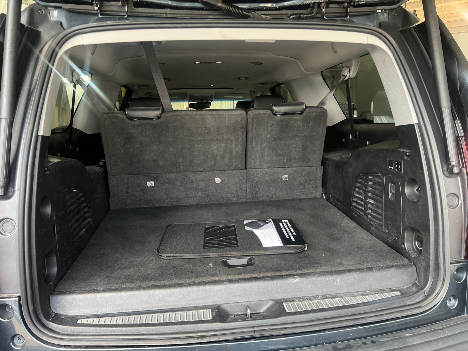 Thumbnail: 2019 Chevrolet Suburban - 6