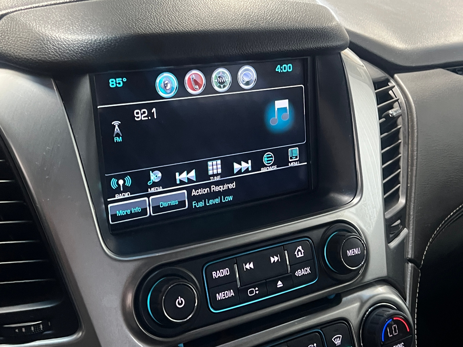 Thumbnail: 2019 Chevrolet Suburban - 3