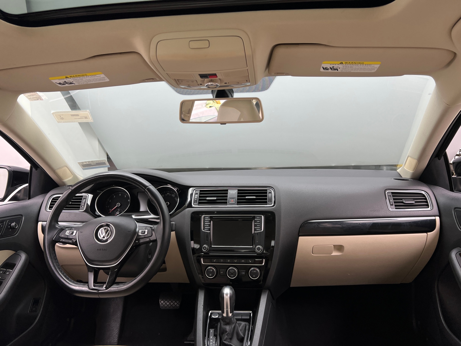 Thumbnail: 2017 Volkswagen Jetta - 2