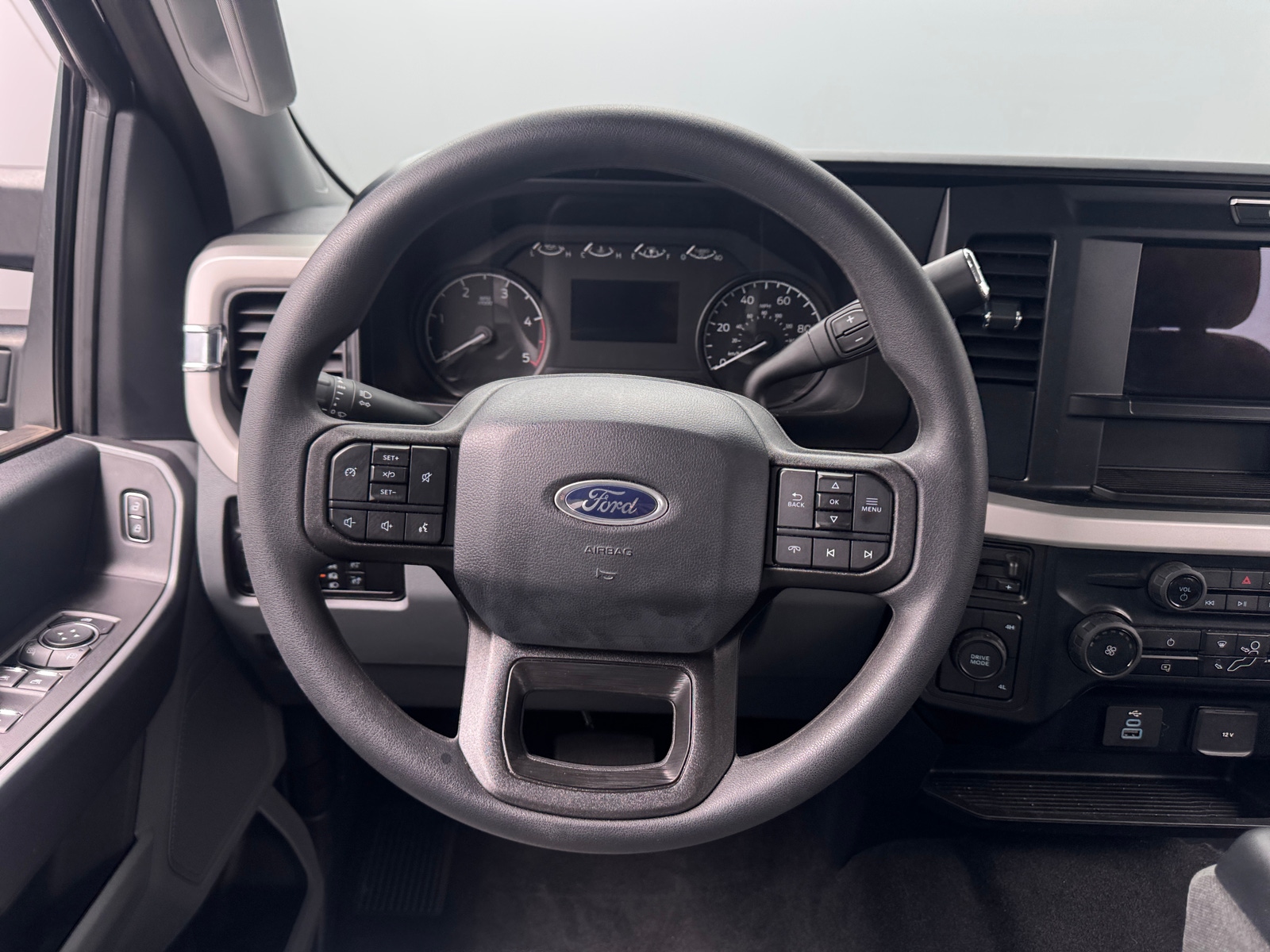 Thumbnail: 2025 Ford Econoline - 5