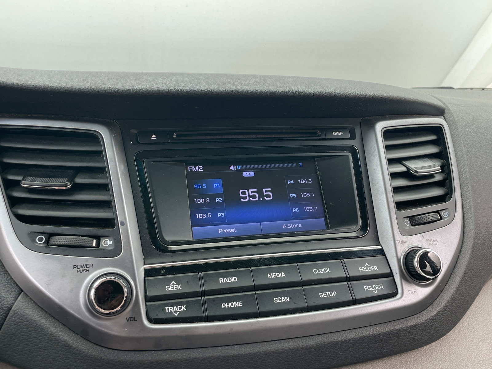 Thumbnail: 2018 Hyundai Tucson - 4