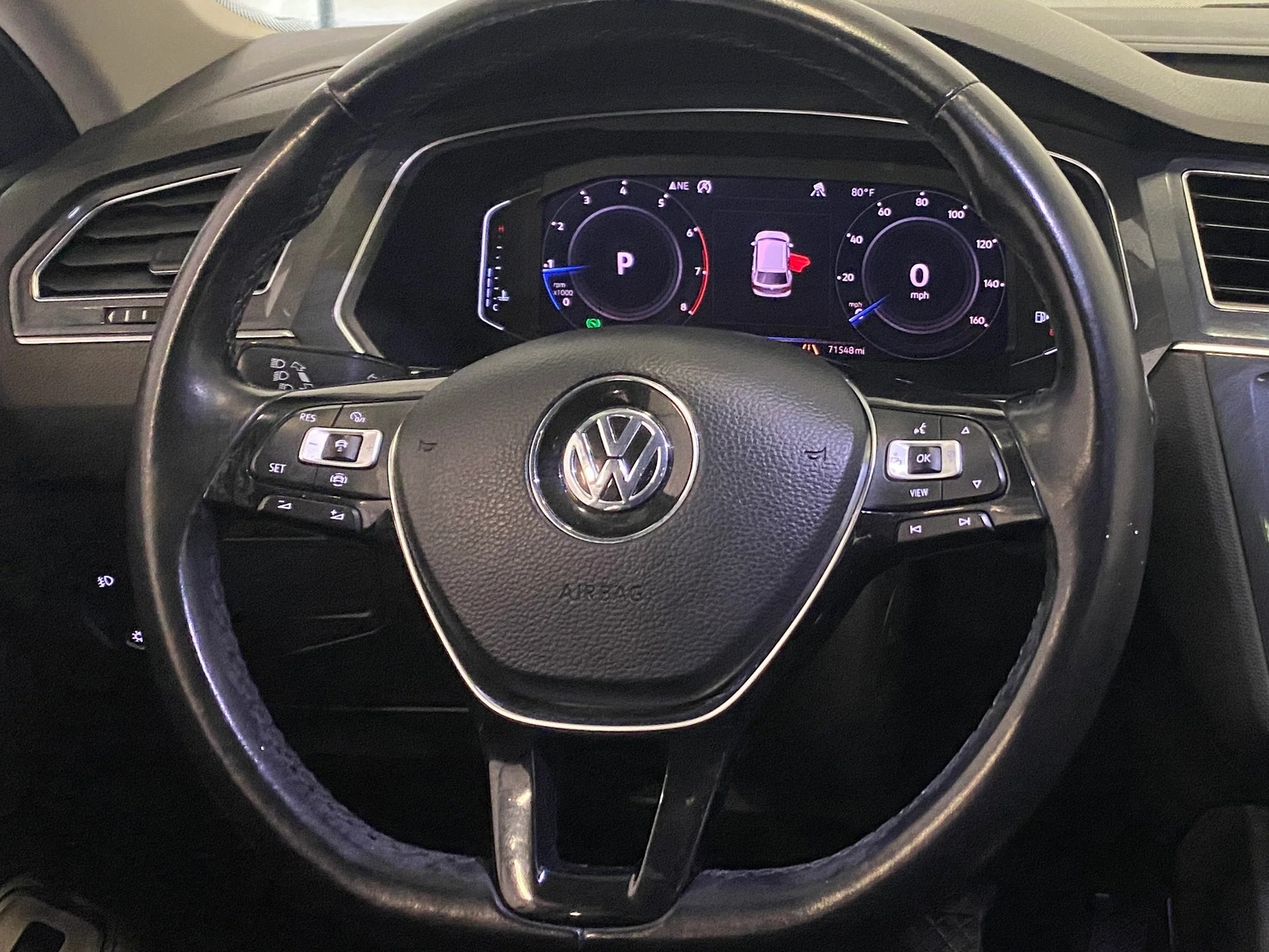 Thumbnail: 2019 Volkswagen Tiguan - 4