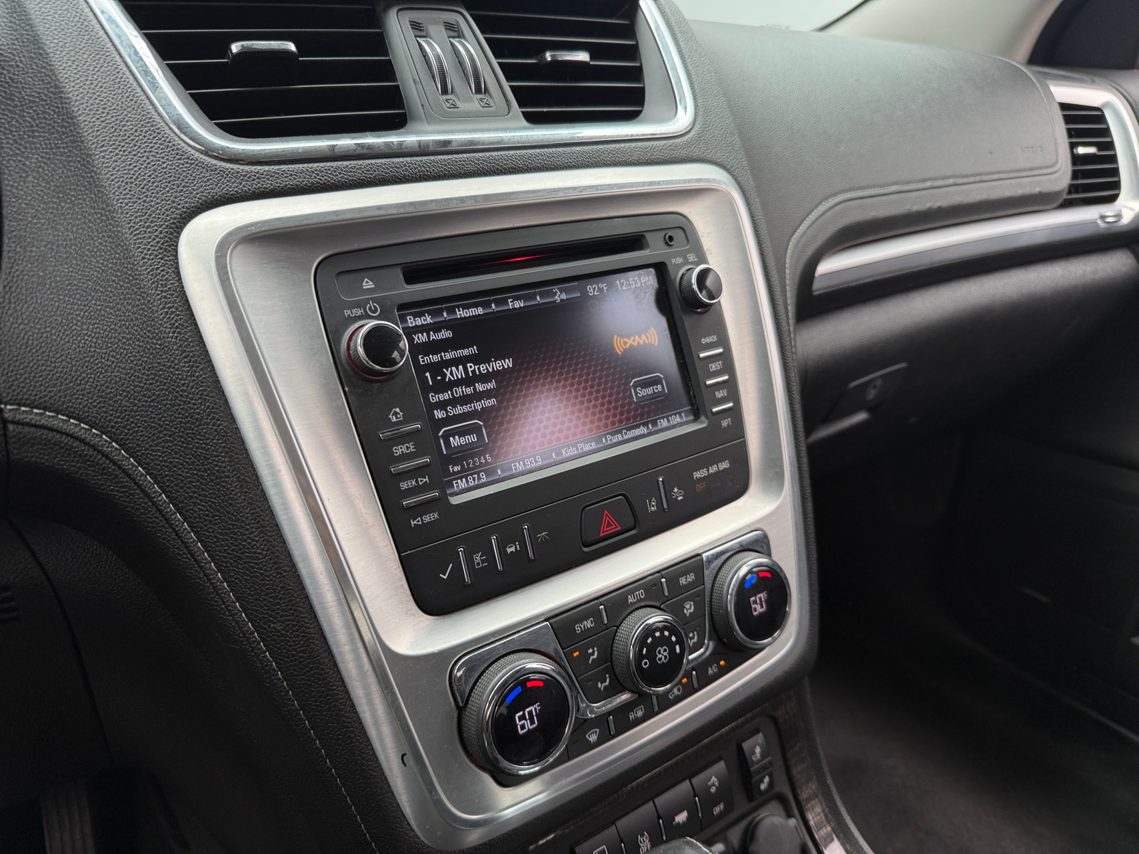 Thumbnail: 2017 GMC Acadia - 3